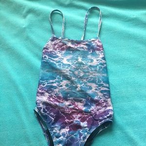 Jolyn Nico 2 onesie waterland